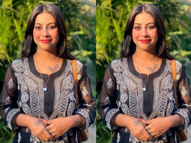 Rani Malakar Nude And Inserting Finger in Hairy Pussy 1