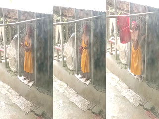 Village Bhabhi Nude Boobs Capture