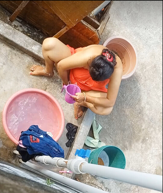 Village Big Boobs Aunty Bathing Naked Outdoor