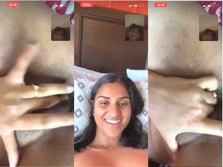 Sexy Indian Girl Fingering on VC