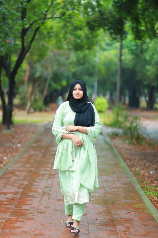 Beautiful Hijabj Babe Showing Asshole And Pussy