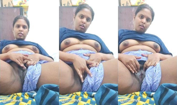 Chubby Girl Expose Her Black Wet Pussy And Rubbing