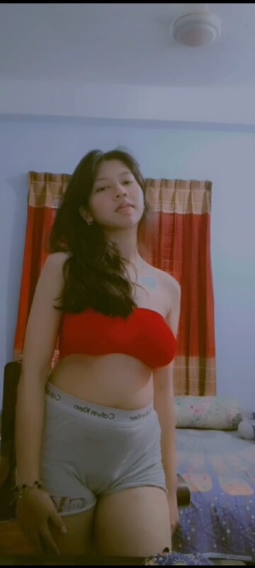 Beautiful Sexy Bengali Gf Showing Pissing Part 2