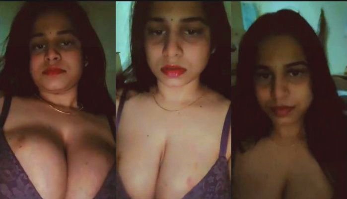 Desi Big Boobs Girl Showing Her Big Boobs In Pushup Bra