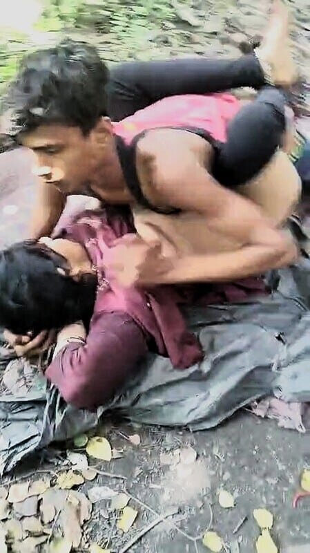 Desi Younge Boy First Time Fucking Randi In Jungle