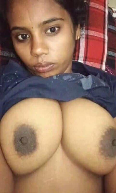 Tamil Girl Showing Her Milky Big Boobs