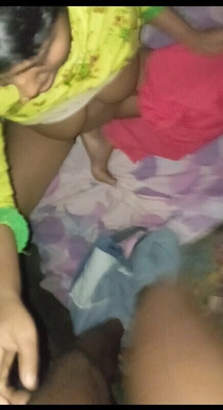 Village Wife Sucking And Dick Fucking At Night