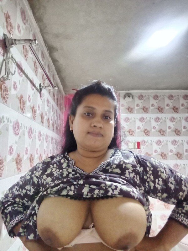 Bangladeshi Tanker Milf Fucking And Moaning Hard