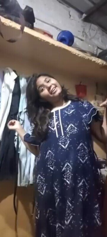 Hot Desi Teen Girl Showing Her Nude Body On Vc