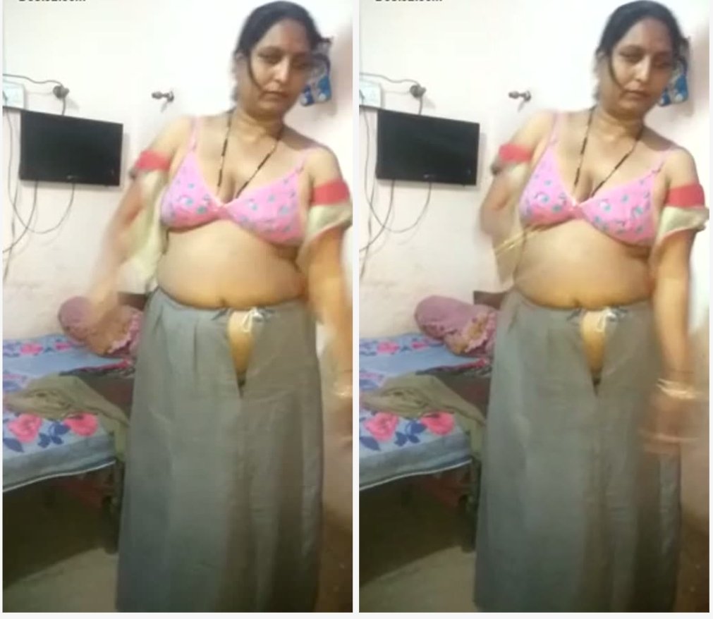 Desi Milf Maid Strips Clothes For Owner