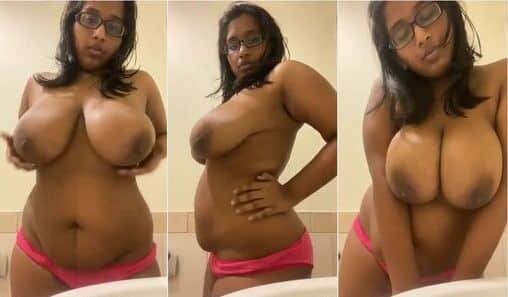 Bengoli Tanker Boobs Chubby Girl Showing Her Sexy Boobs
